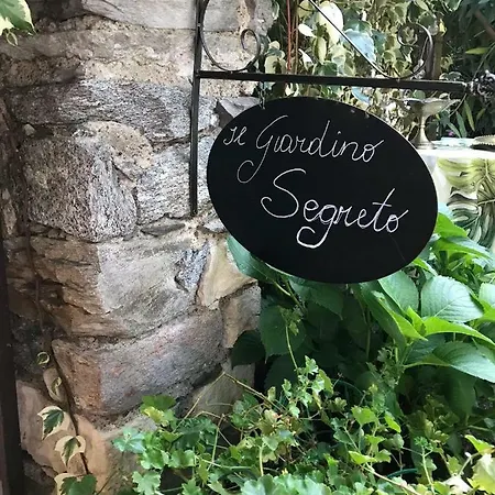 Il Giardino Segreto Arona, Charming Apartments Exterior photo
